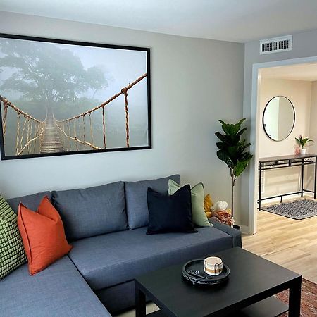 Апартаменти *New* The Cozy Haven, 5 Minutes To Atl Airport Атланта Екстер'єр фото