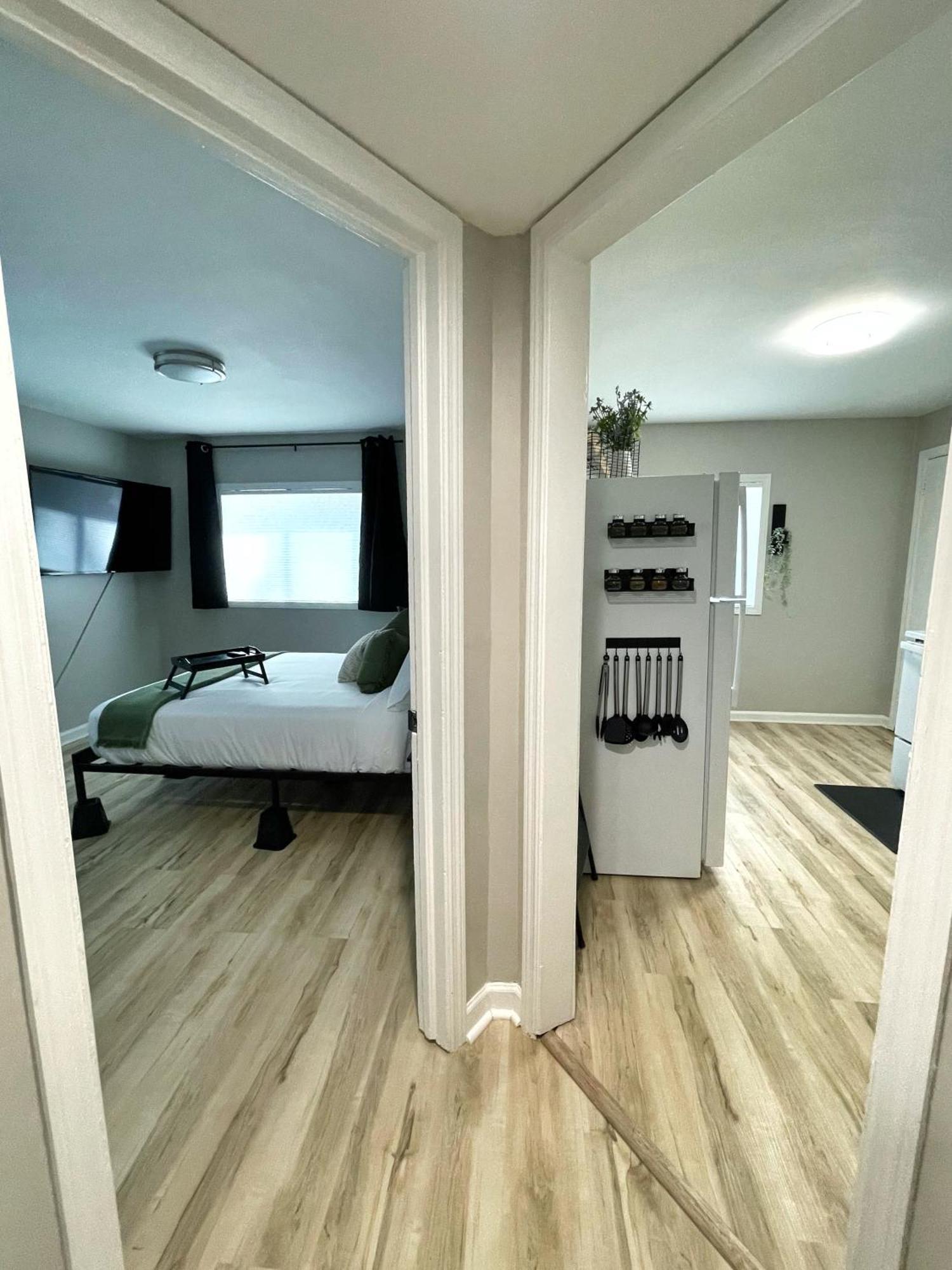 Апартаменти *New* The Cozy Haven, 5 Minutes To Atl Airport Атланта Екстер'єр фото