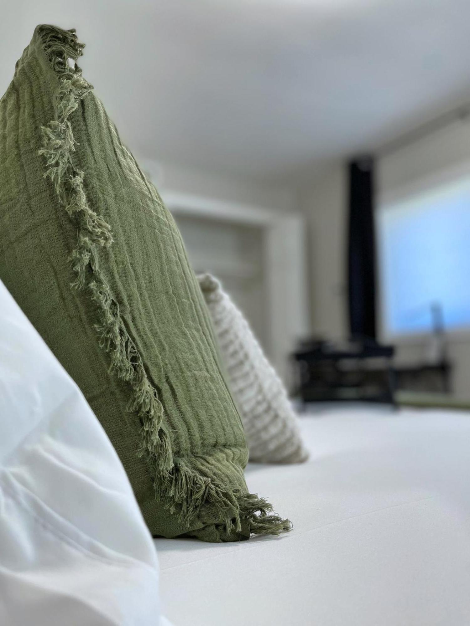 Апартаменти *New* The Cozy Haven, 5 Minutes To Atl Airport Атланта Екстер'єр фото